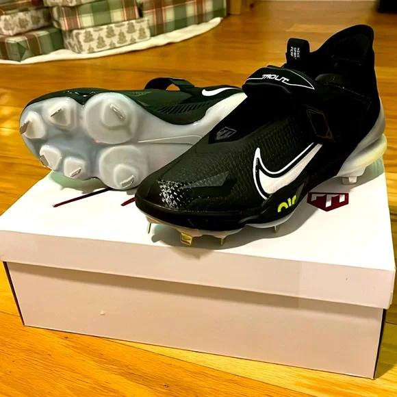 Force Zoom Trout 8 Elite Baseball Cleats - Picture 1 of 4